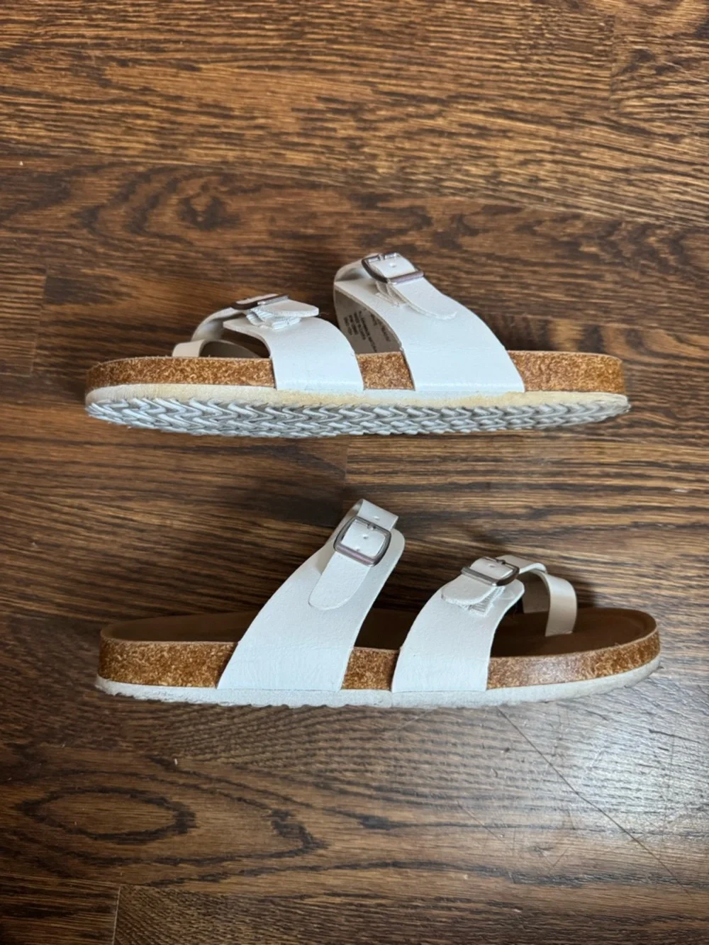 Steve Madden White Double Buckle Slides with Tan Footbed Size 3